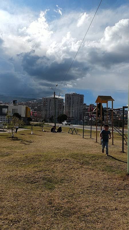 Portal De Oriente Park - Image 1