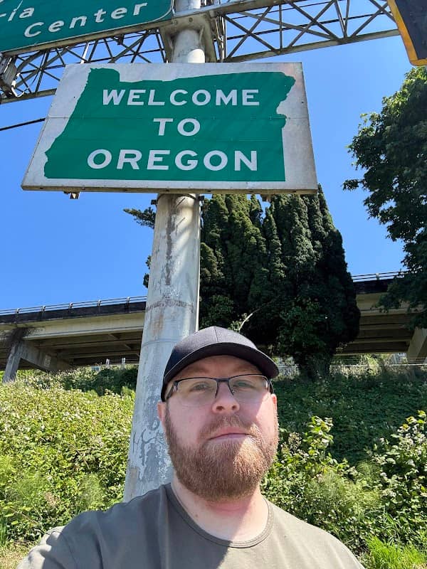 Welcome to Oregon Sign - Image 1