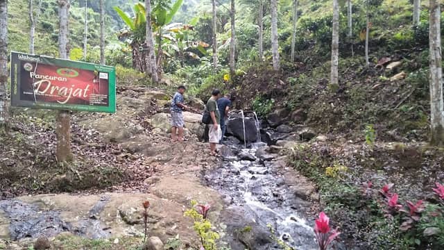 Air Terjun Rengganis - Image 1