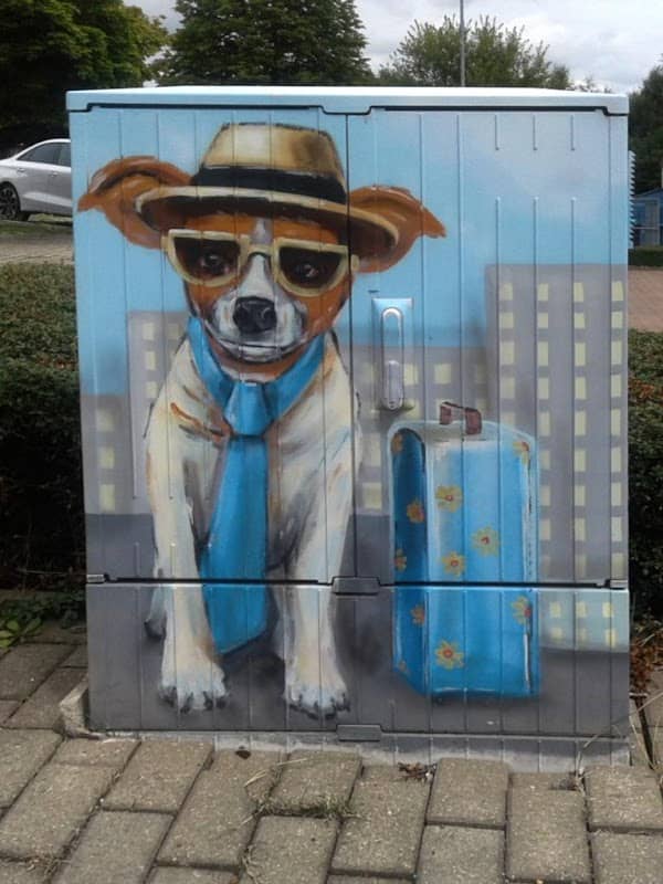 Mural Holiday - Image 1