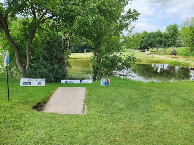 Sunset Hills Golf Course - Image 1