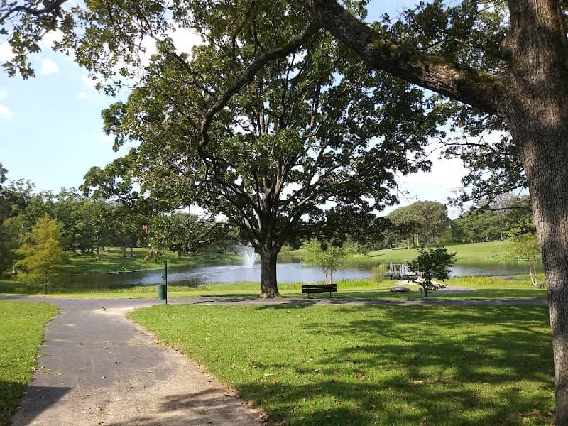 City Lake Park - Image 2