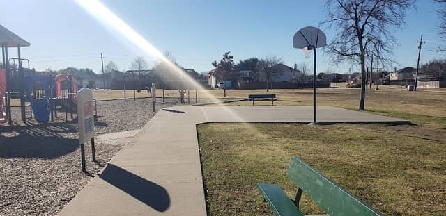 Slay/Baker Park - Image 2
