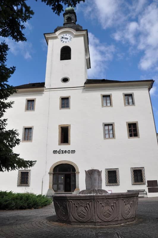 Pohronské múzeum Nová Baňa - Image 1