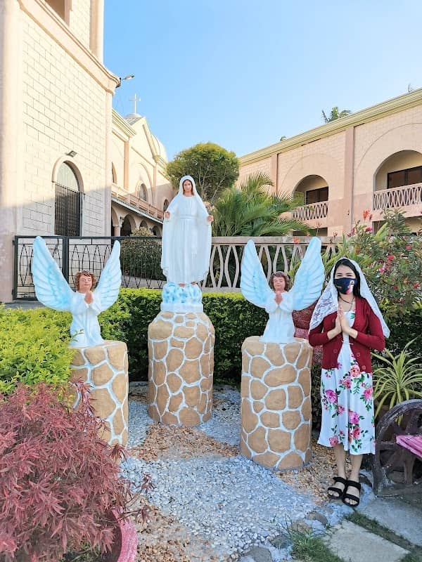 Mary, Mediatrix of All Grace Statue - Image 1