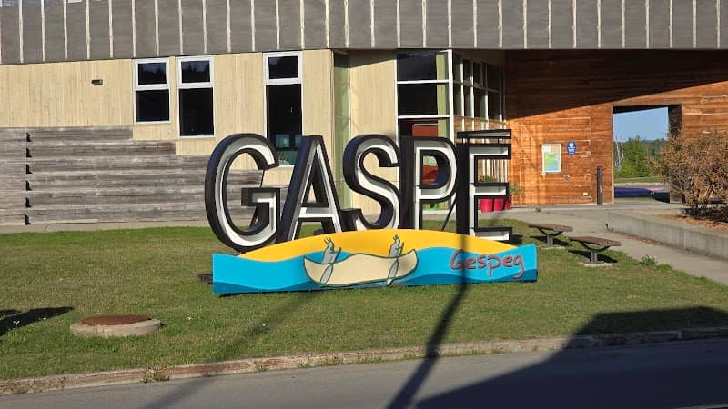 Gaspé sign - Image 1