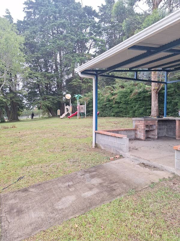 Calle Aguacate Park - Image 1