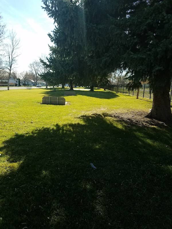 Burg Park - Image 1