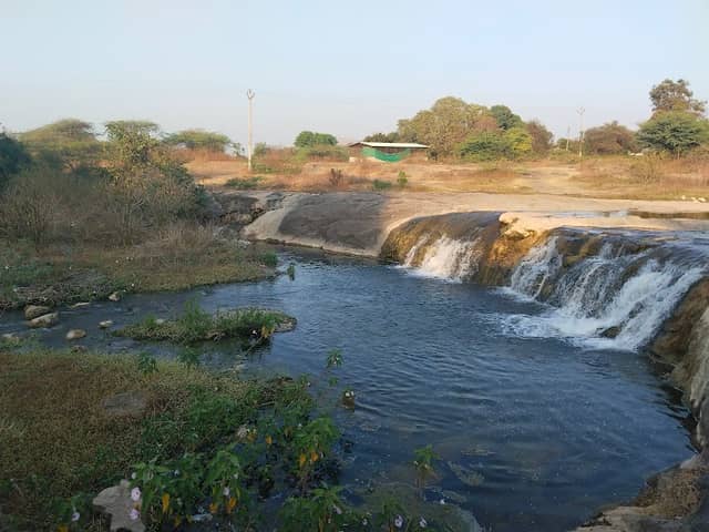 KPNTDT Mini Waterfall - Image 1