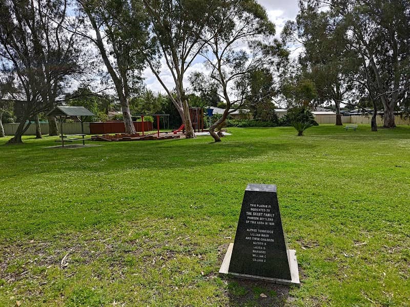 Skeet Memorial Park - Image 2