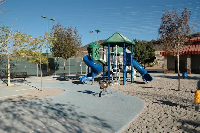 Sunridge Park - Image 1