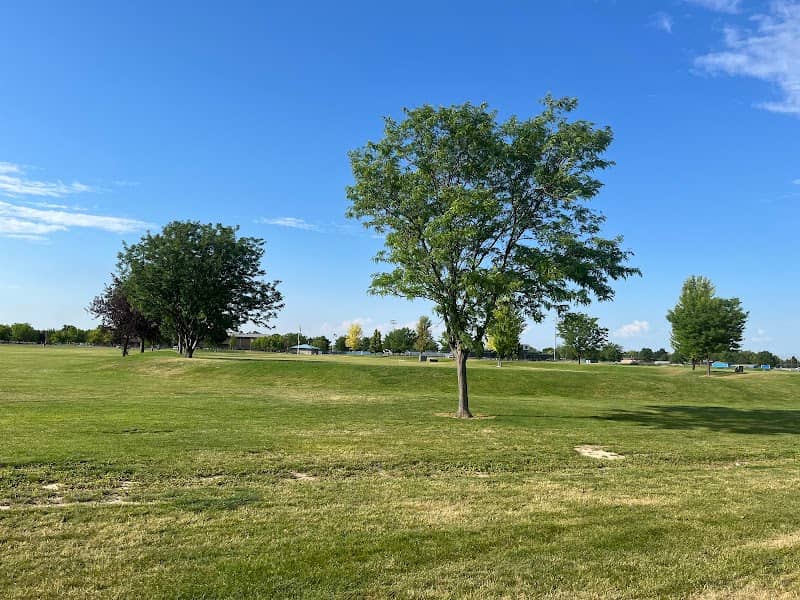 Sister's Park - Image 2