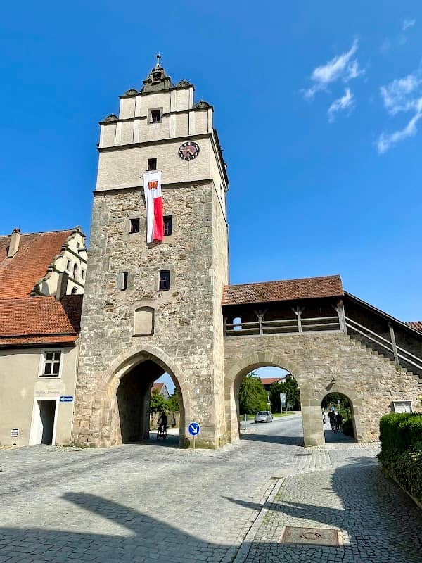 Noerdlingen Gate - Image 1