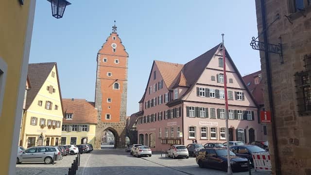 Noerdlingen Gate - Image 3