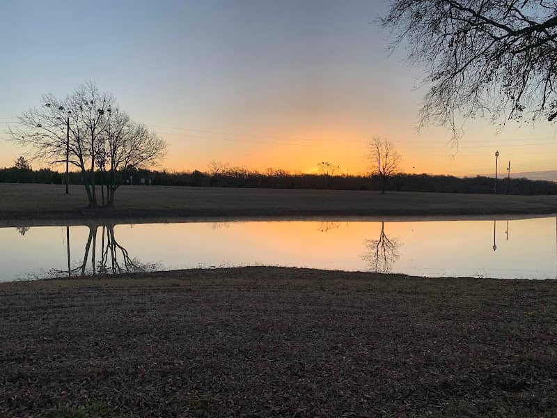 TWO ACRE LAKE - Image 3