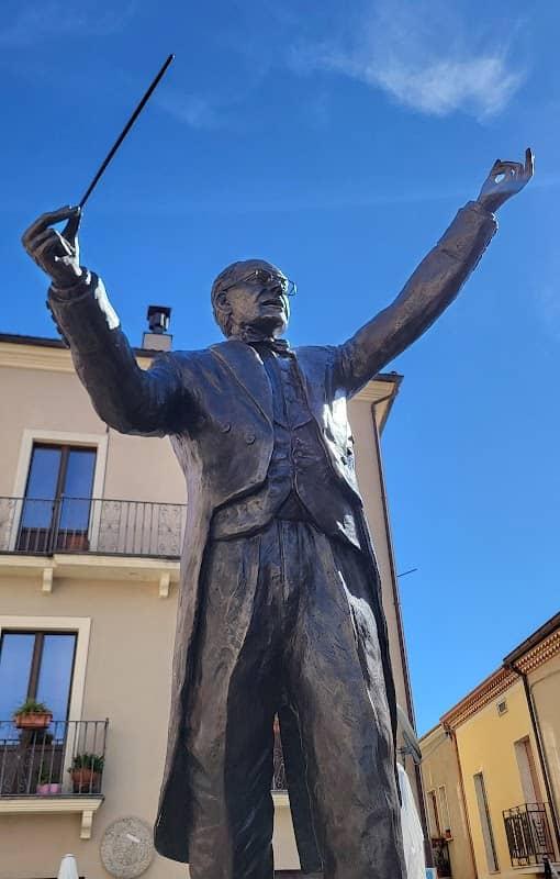 Statua di Ennio Morricone - Image 1