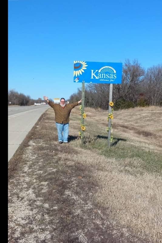 Kansas welcome sign - Image 2