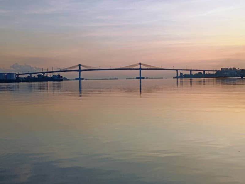 OLD BRIDGE PARK - Image 1