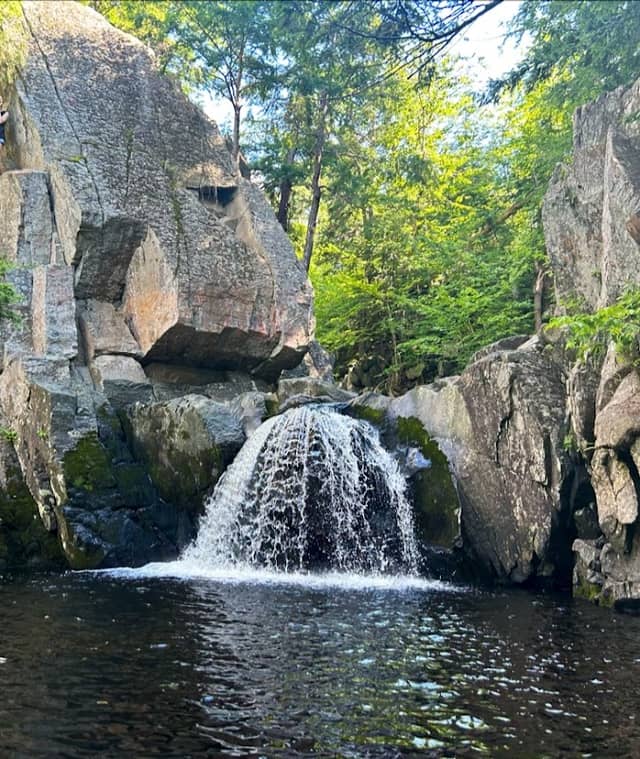 Hellgate falls - Image 1