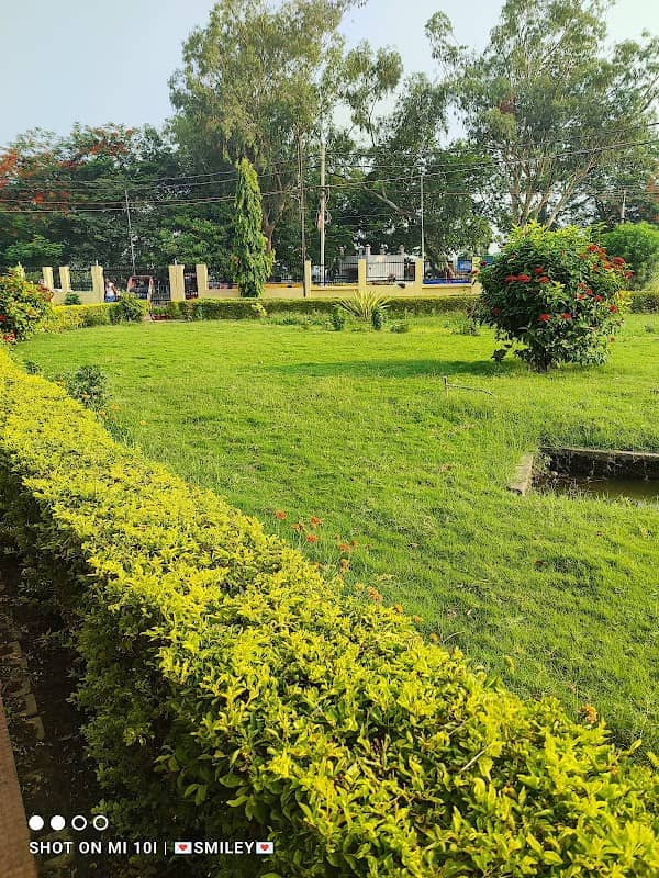 Subhash Park - Image 1