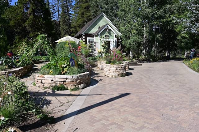 Ford Park Sculpture Garden - Image 2