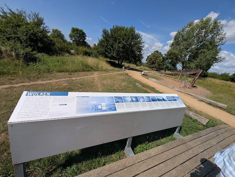 Wetterstation im Wetterpark - Image 1
