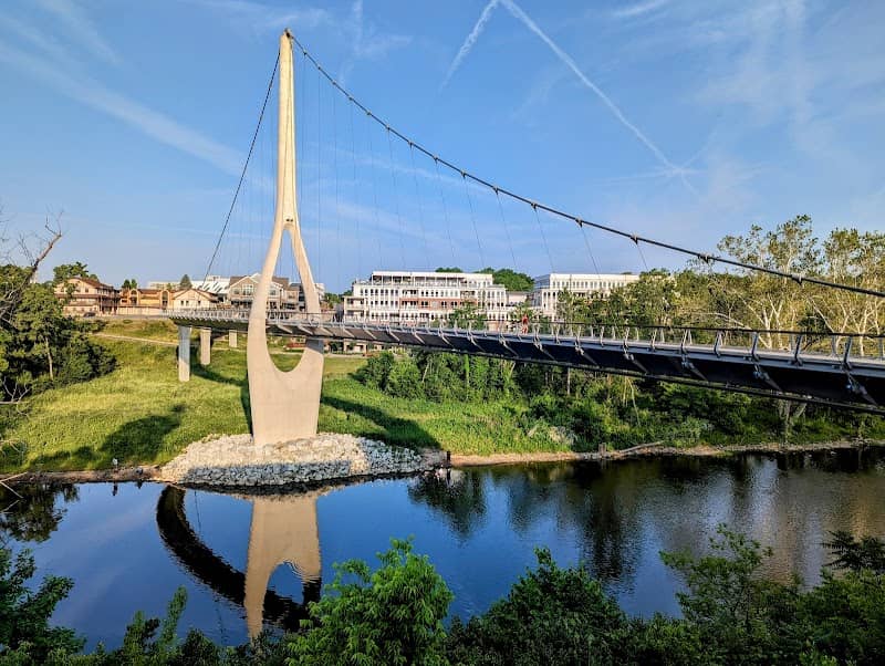 Riverside Crossing Park Plaza - Image 1