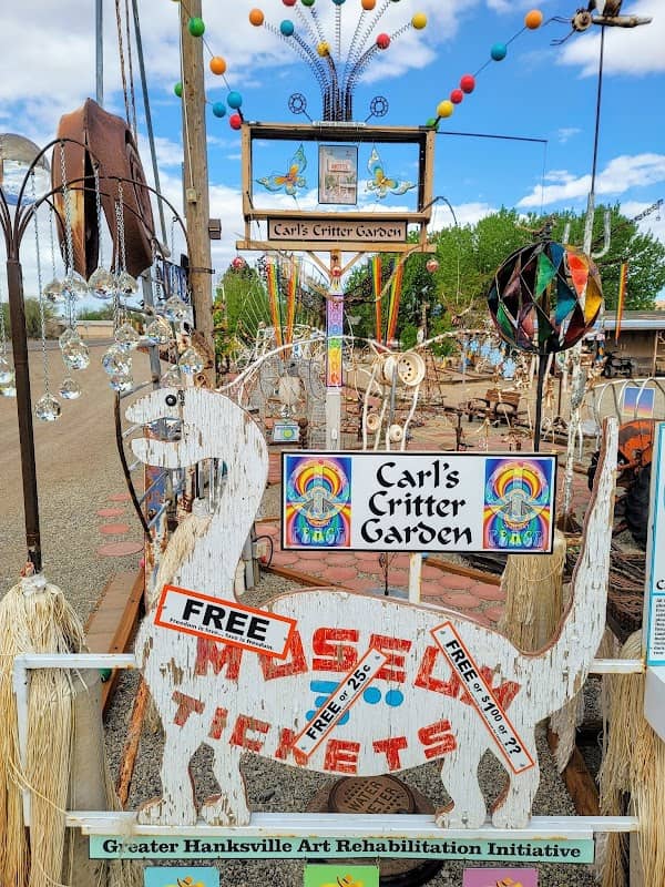 Carl’s Critter Garden - Image 1