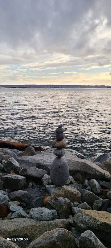 Dundarave Seawall - Image 1