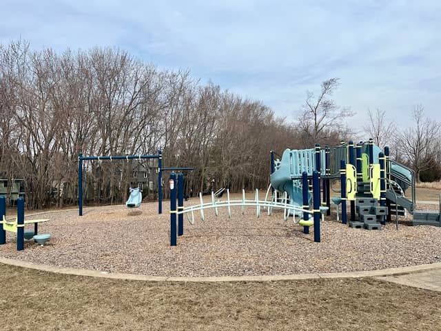 Brookview Park - Image 2
