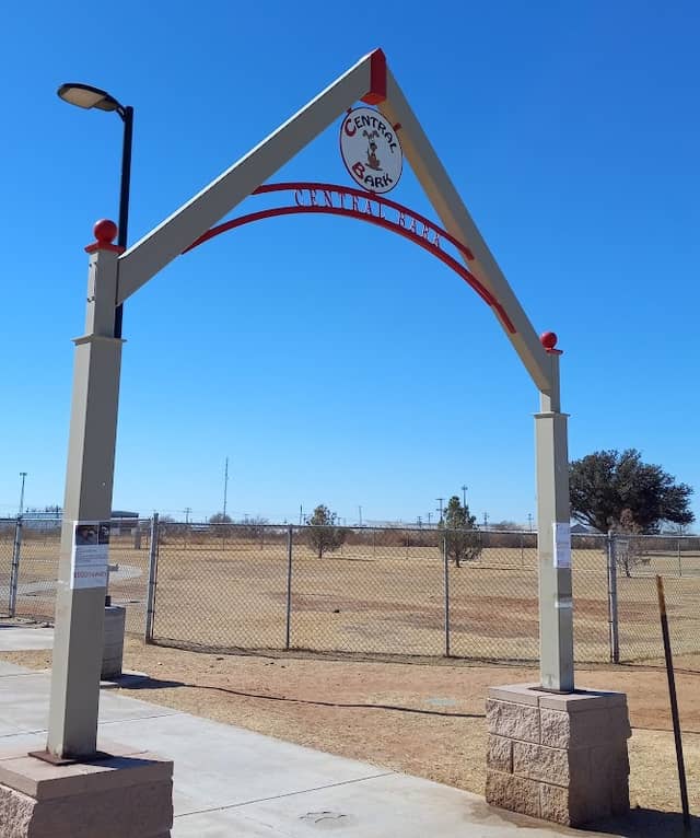 Dog park - Image 1