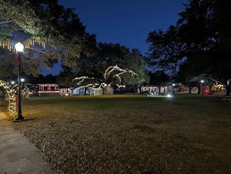 Lawrence Park - Image 2