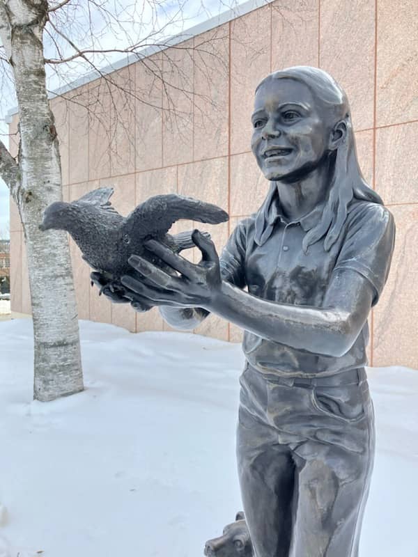Samantha Smith Memorial Statue - Image 2
