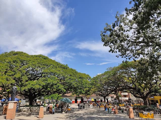 Ciudad Bolívar Main Park - Image 2