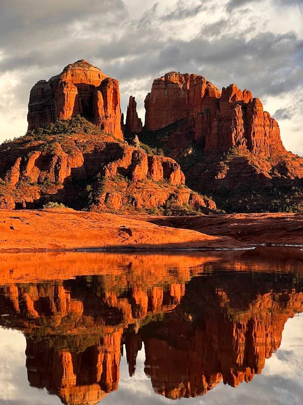 Cathedral Rock View - Image 1