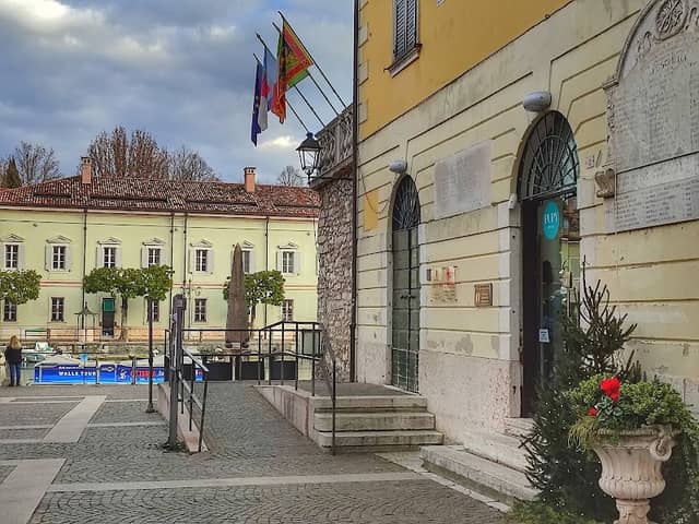 Piazza San Marco, Peschiera del Garda, Verona, Italien - Image 2