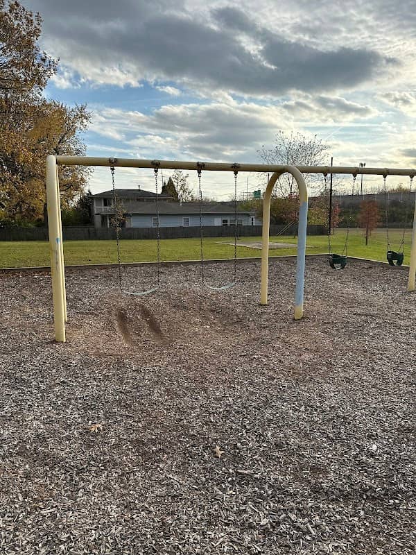 Richart Park - Image 2