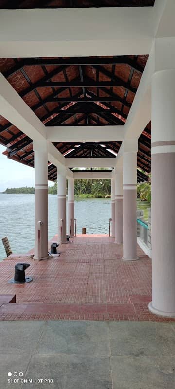 Madakkal House boat terminal - Image 1