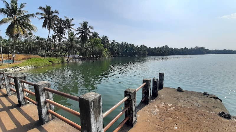 Madakkal House boat terminal - Image 2