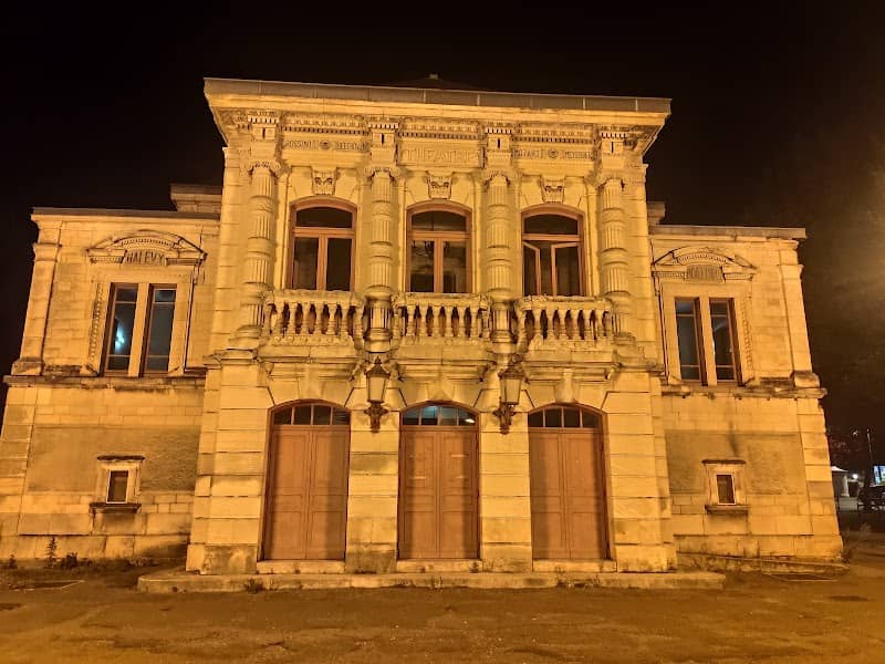 Place Du Théâtre - Image 1