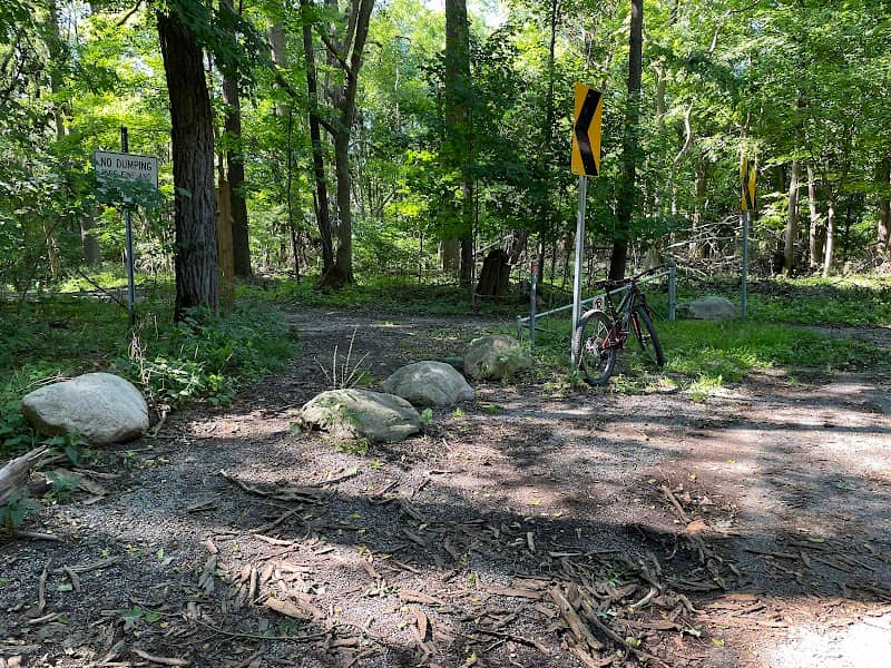 Lakeshore Trail - South Entrance (NO Parking) - Image 1