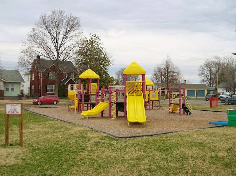 Longfellow Park - Image 1