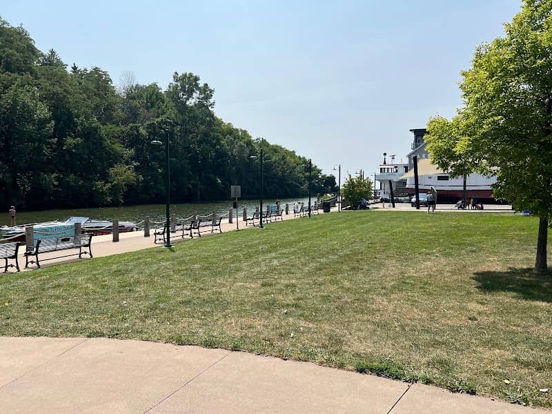 Riverfront Park - Image 1