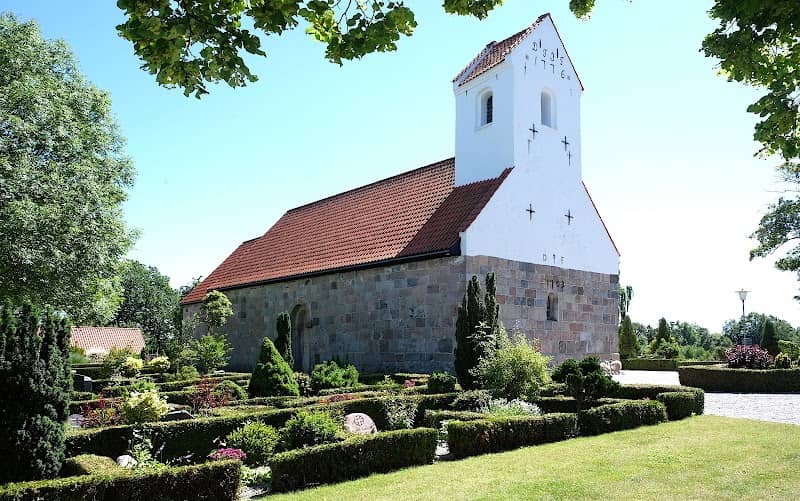 Balle Kirke - Image 1