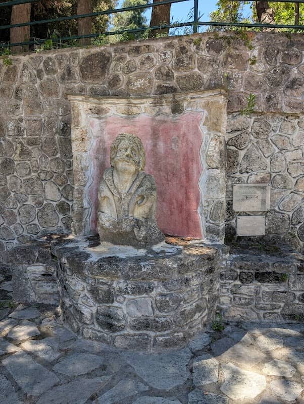 Denkmal für Captain Kapsas - Image 1