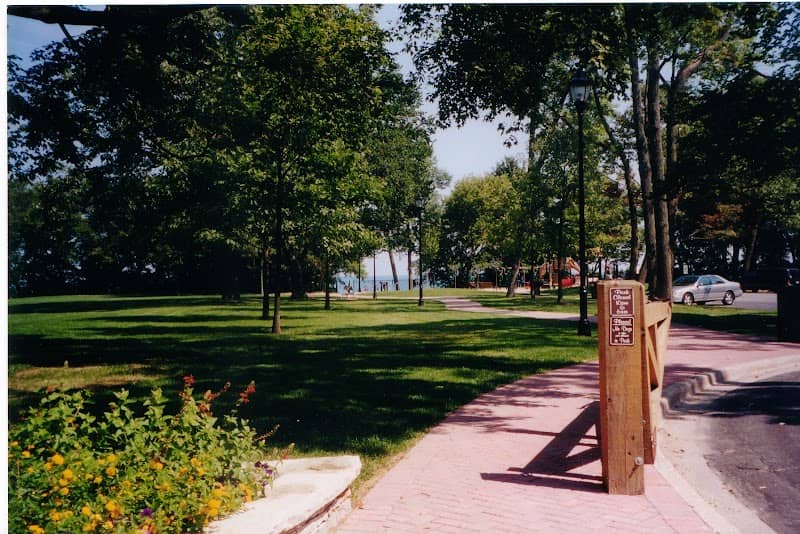 Elder Lane Park/Beach - Image 2