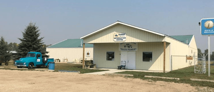 PasKaPoo Historical Museum - Image 1