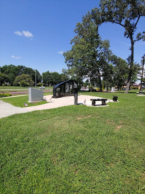 Kingsport Veterans Memorial - Image 1