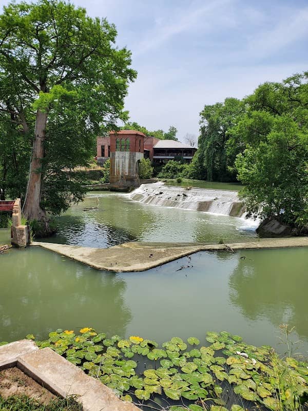 Max Starcke Park - Image 1