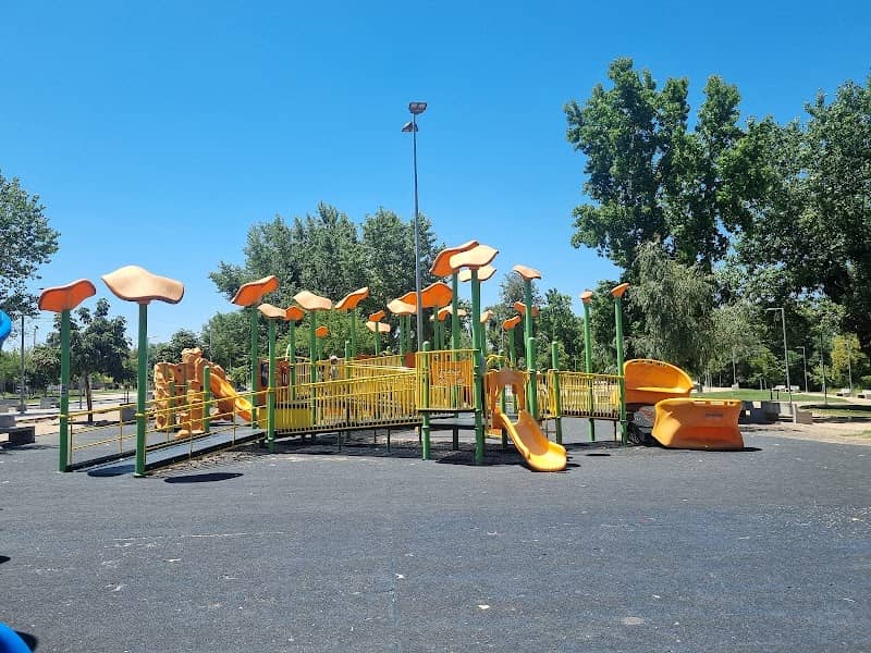 Costanera Park - Image 2